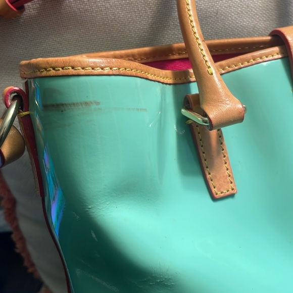 Dooney & Bourke - Picture 6 of 9